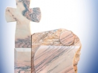 Monument Ruschita cu carte